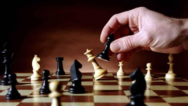 Học các chiến thuật cơ bản khi tham gia Chess Vf555